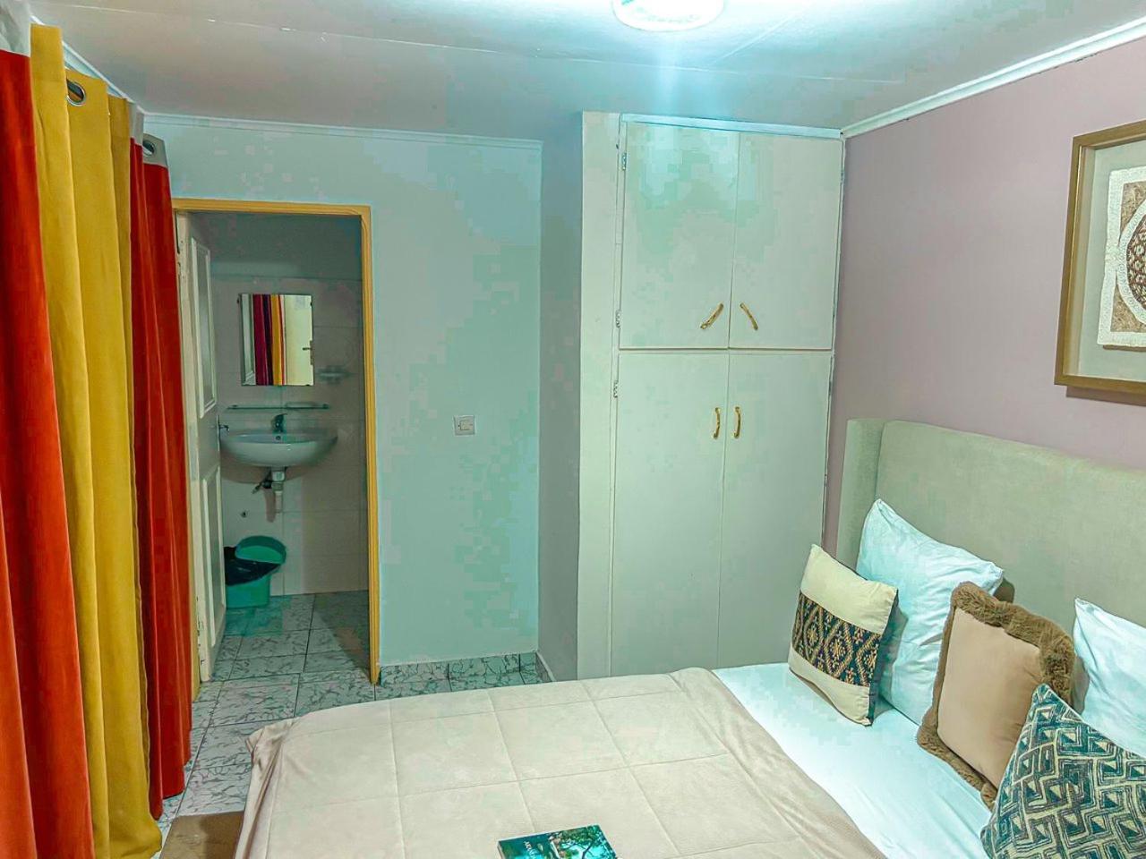 Residence Le Tali Libreville Esterno foto